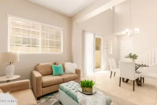 Photo #4: 6274737 Listing