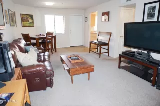 Photo #5: 6274784 Listing