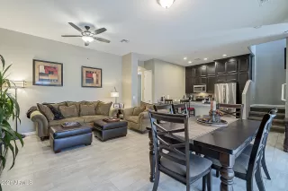 Photo #2: 6275247 Listing 