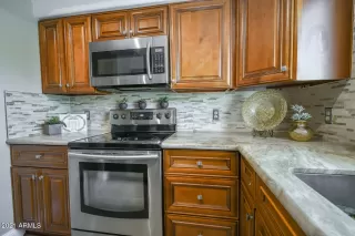 Photo #6: 6275275 Listing