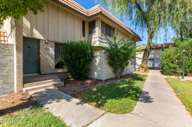 MLS: 6275533 Condo For Sale