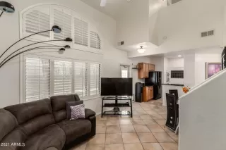 Photo #2: 6275543 Listing