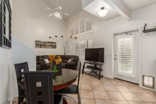 Photo #4: 6275543 Listing