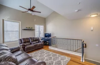 Photo #5: 6275755 Listing