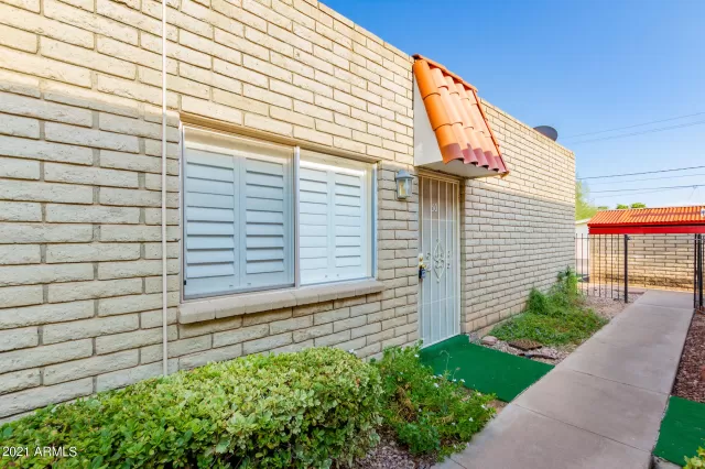 MLS: 6275916 Condo For Sale