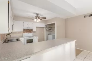 Photo #6: 6275916 Listing 