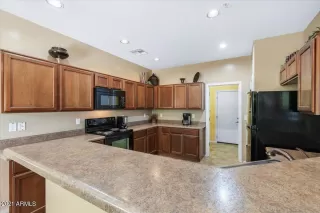 Photo #5: 6275937 Listing 