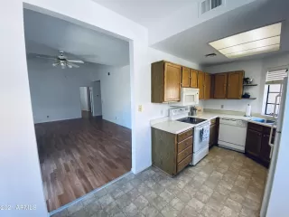 Photo #4: 6276254 Listing 