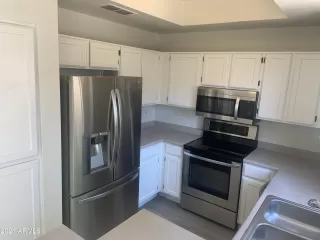 Photo #3: 6276411 Listing