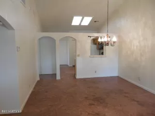 Photo #5: 6276415 Listing