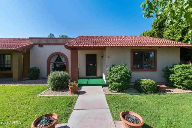 MLS: 6276416 Condo For Sale