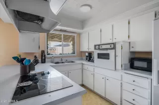 Photo #2: 6276455 Listing