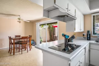 Photo #4: 6276455 Listing