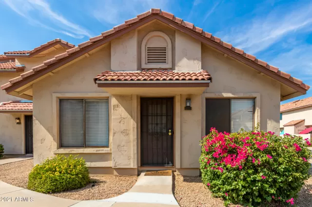 MLS: 6276665 Condo For Sale