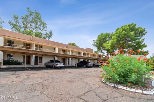 MLS: 6276870 Condo For Sale