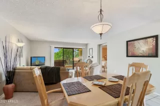 Photo #4: 6276870 Listing