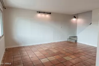 Photo #4: 6276958 Listing