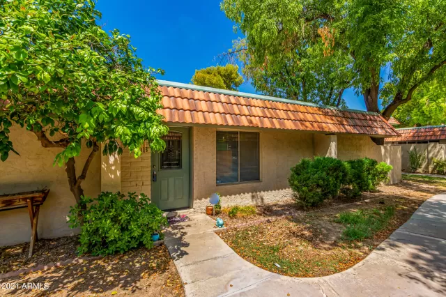 MLS: 6277138 Condo For Sale