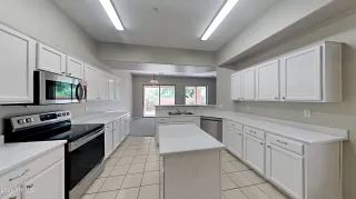 Photo #2: 6277972 Listing