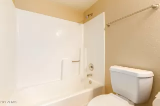 Photo #6: 6278031 Listing