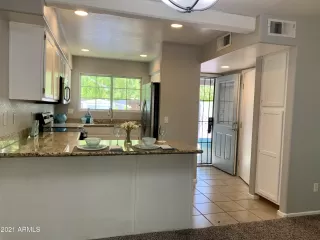 Photo #4: 6278040 Listing