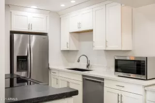 Photo #5: 6278175 Listing