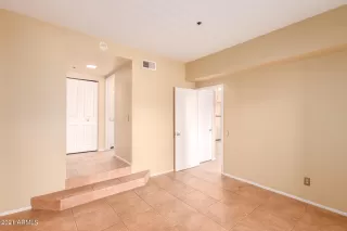 Photo #6: 6278301 Listing