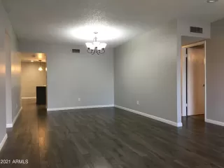 Photo #6: 6278431 Listing