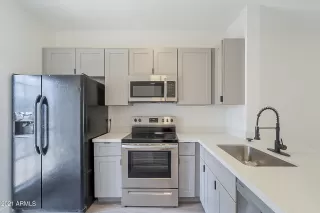 Photo #4: 6279013 Listing