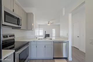 Photo #6: 6279013 Listing