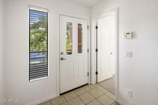 Photo #4: 6279695 Listing