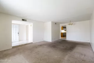 Photo #6: 6279911 Listing