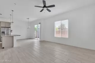 Photo #4: 6279941 Listing