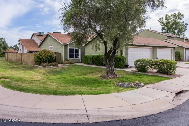 MLS: 6279950 Condo For Sale