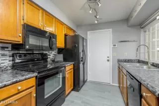 Photo #3: 6279950 Listing