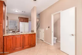 Photo #5: 6280143 Listing