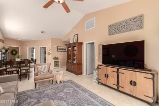 Photo #2: 6280718 Listing