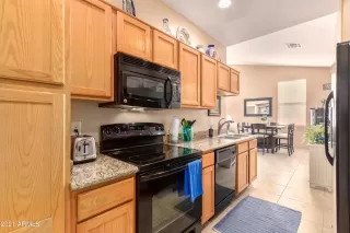 Photo #6: 6280718 Listing