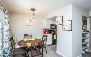 Photo #4: 6280749 Listing