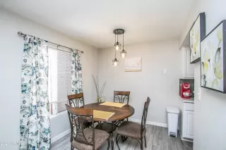 Photo #5: 6280749 Listing