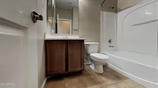 Photo #6: 6280941 Listing