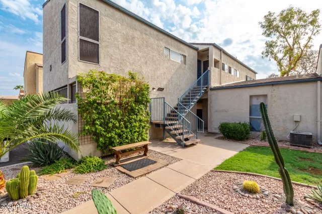 MLS: 6281023 Condo For Sale