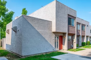 Photo #1: 6281301 Listing