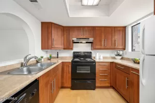 Photo #3: 6281301 Listing