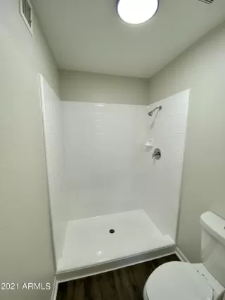Photo #4: 6281677 Listing