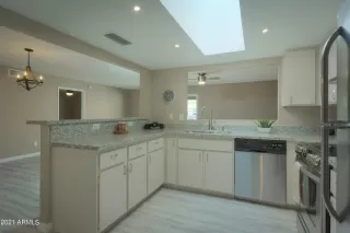 Photo #2: 6281737 Listing 