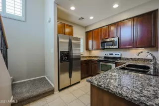 Photo #5: 6281894 Listing