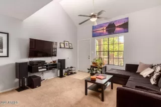 Photo #4: 6282396 Listing