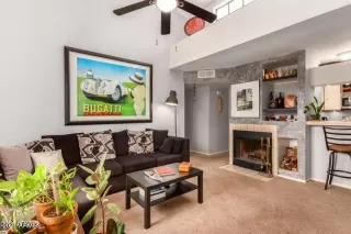 Photo #5: 6282396 Listing