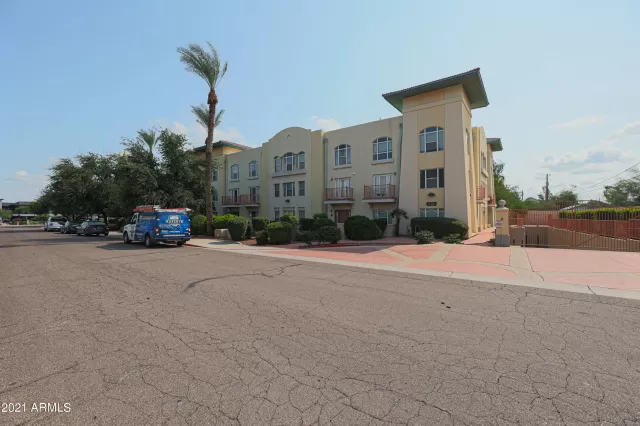 MLS: 6282528 Condo For Sale